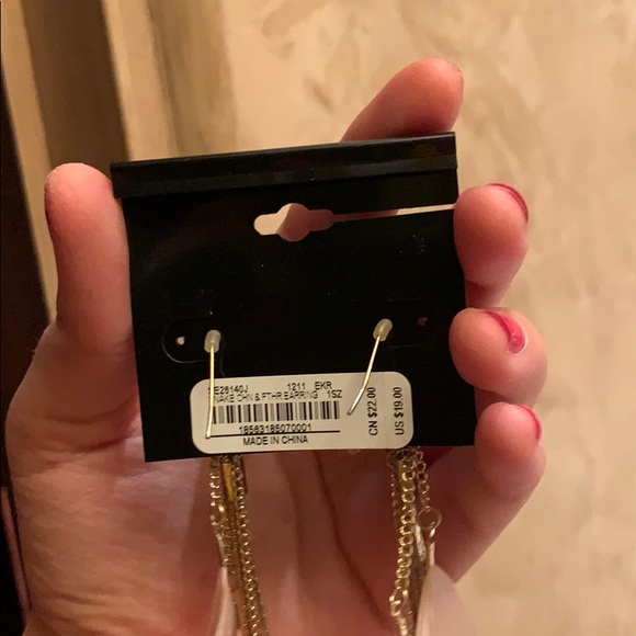 Earrings - Picture 2 of 3